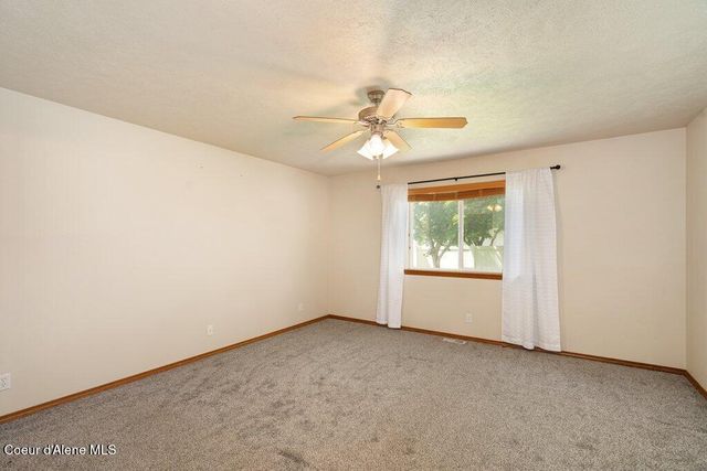 8903 N Newcastle LN, Hayden, ID 83835