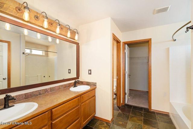 8903 N Newcastle LN, Hayden, ID 83835