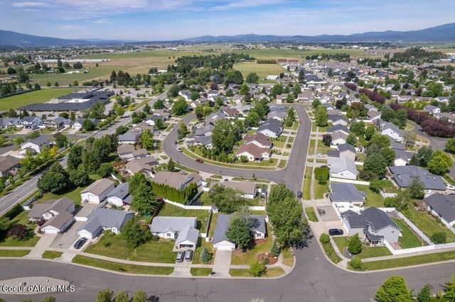 8903 N Newcastle LN, Hayden, ID 83835