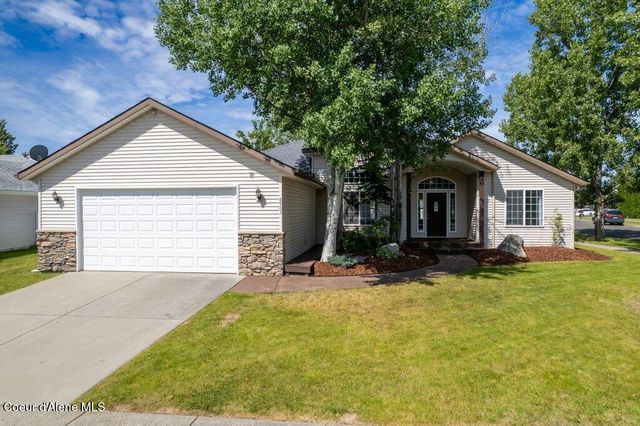 8903 N Newcastle LN, Hayden, ID 83835