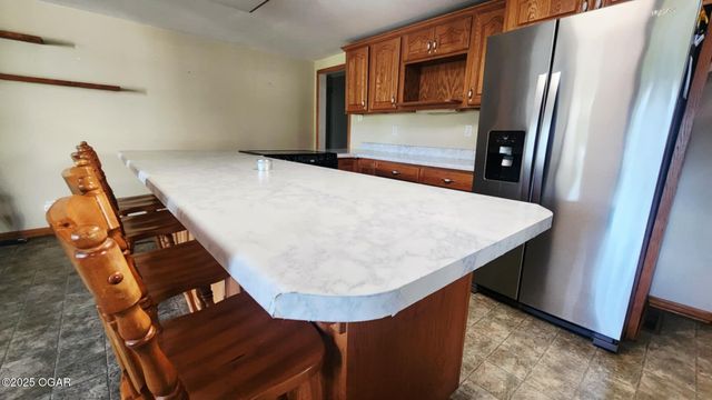 452 Fieldcrest Drive, Pittsburg, KS 66762