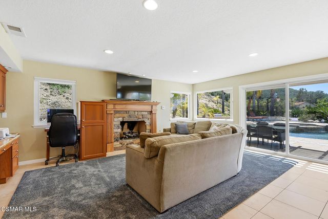 3356 Mountain Trail Avenue, Newbury Park, CA 91320