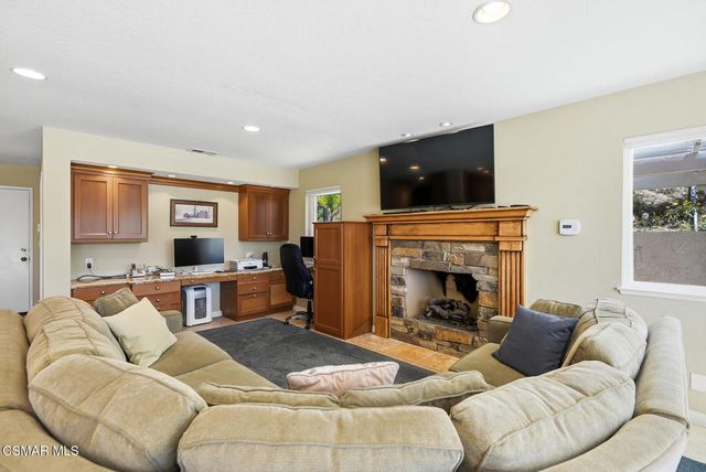 3356 Mountain Trail Avenue, Newbury Park, CA 91320
