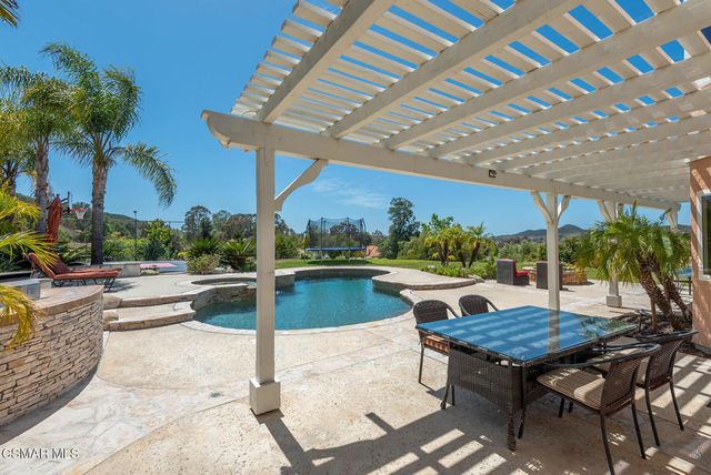 3356 Mountain Trail Avenue, Newbury Park, CA 91320
