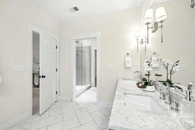 824 E 16th Street, Charlotte, NC 28205