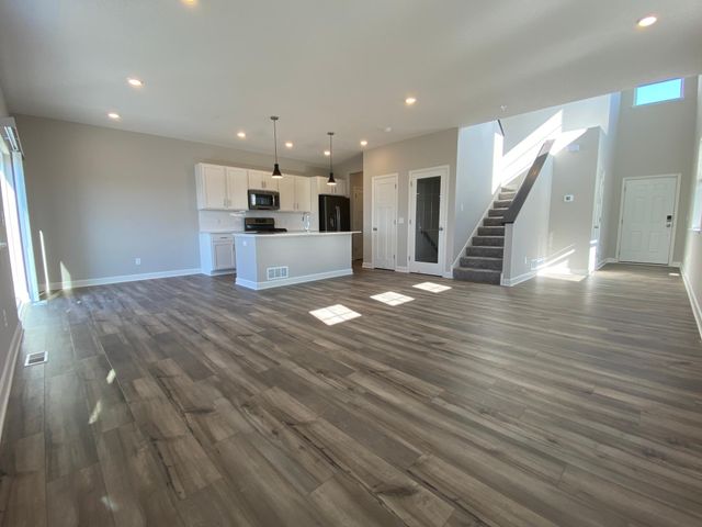 9257 4th Street N, Lake Elmo, MN 55042