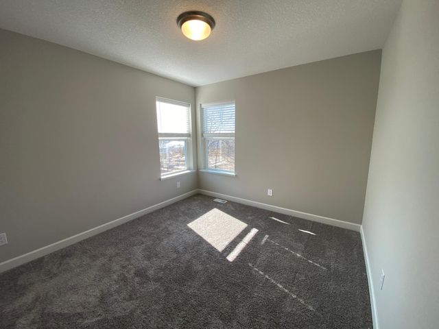 9257 4th Street N, Lake Elmo, MN 55042