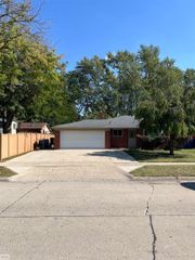 29366 Wagner Drive, Warren, MI 48093