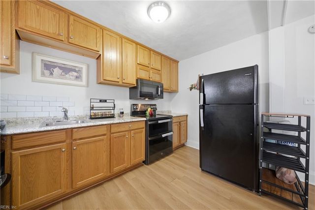 122 Grant ST, Chesapeake, VA 23320