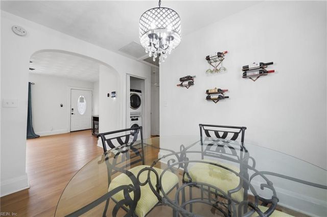 122 Grant ST, Chesapeake, VA 23320