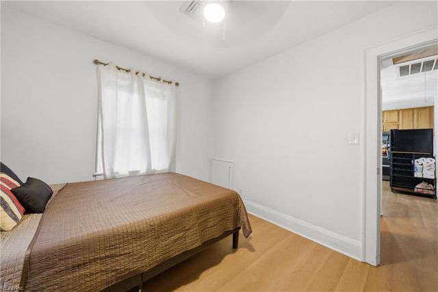 122 Grant ST, Chesapeake, VA 23320