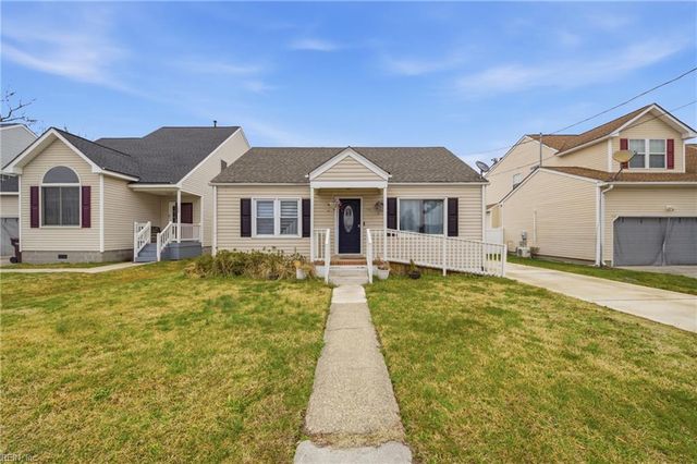 122 Grant ST, Chesapeake, VA 23320