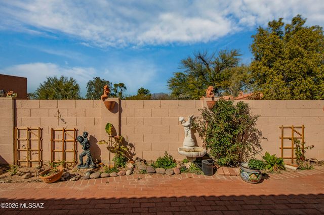 1807 N La Rienda Avenue, Tucson, AZ 85715
