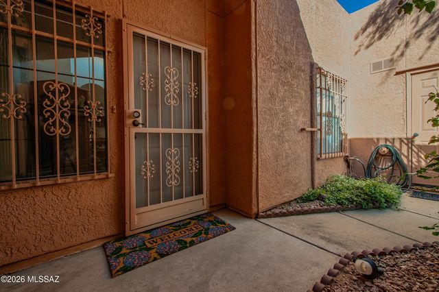 1807 N La Rienda Avenue, Tucson, AZ 85715