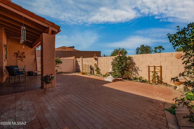 1807 N La Rienda Avenue, Tucson, AZ 85715