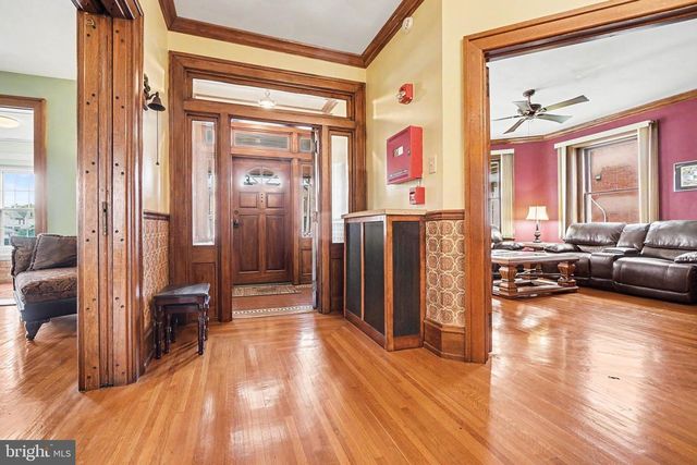 231 E MAIN ST, Palmyra, PA 17078