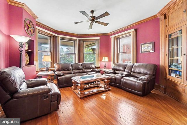 231 E MAIN ST, Palmyra, PA 17078