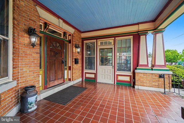 231 E MAIN ST, Palmyra, PA 17078