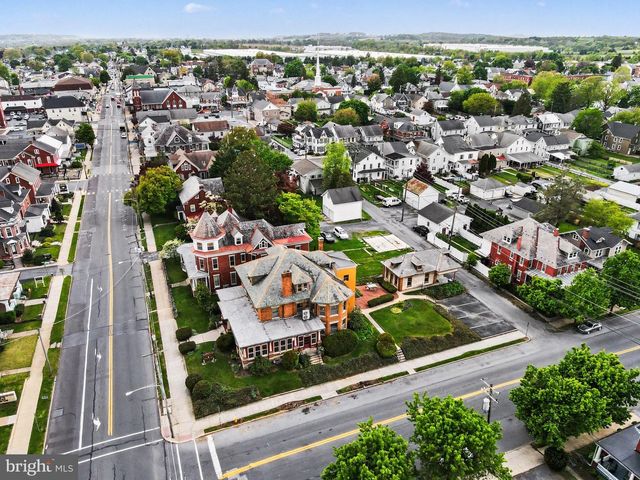 231 E MAIN ST, Palmyra, PA 17078