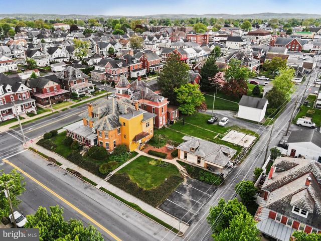 231 E MAIN ST, Palmyra, PA 17078
