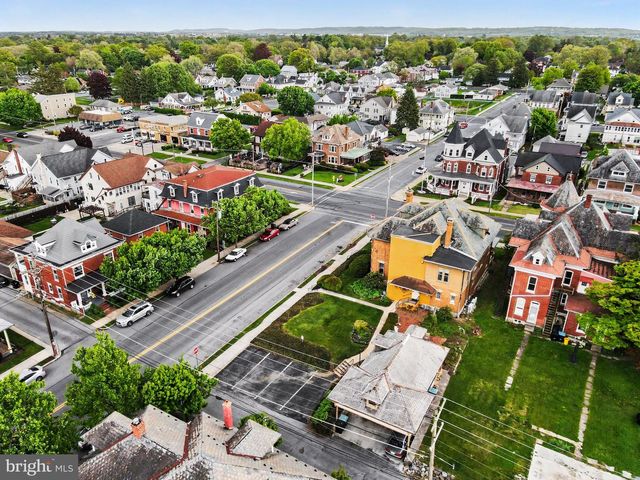 231 E MAIN ST, Palmyra, PA 17078