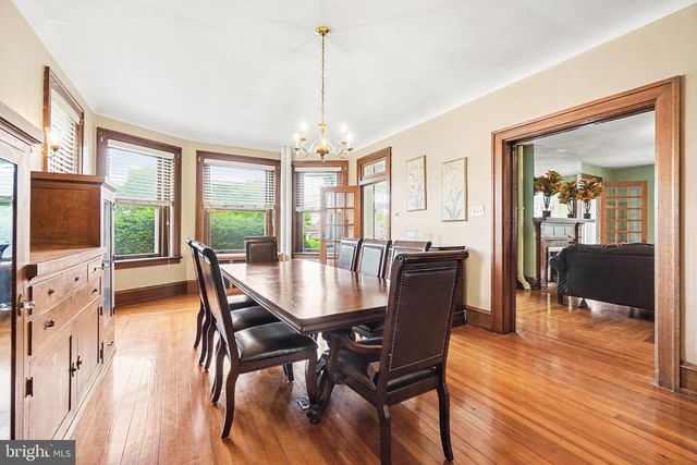 231 E MAIN ST, Palmyra, PA 17078