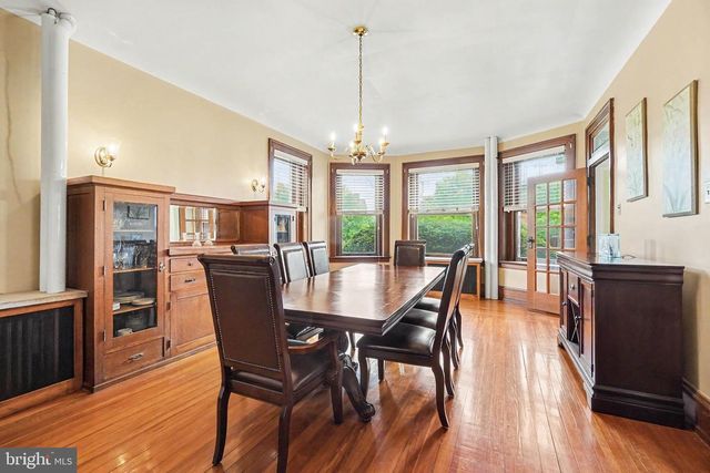 231 E MAIN ST, Palmyra, PA 17078