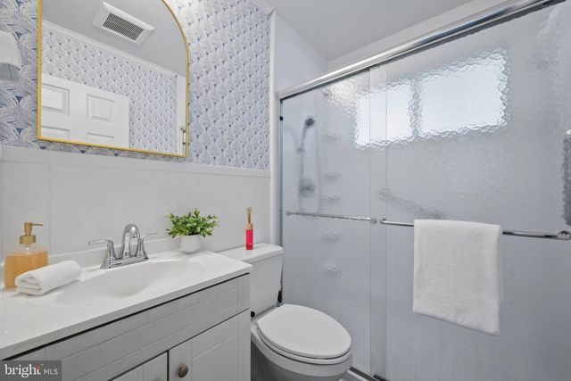 8810 LAKEWOOD RD, Baltimore, MD 21234