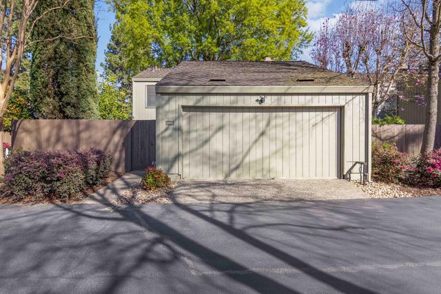 1006 Dunbarton Cir, Sacramento, CA 95825