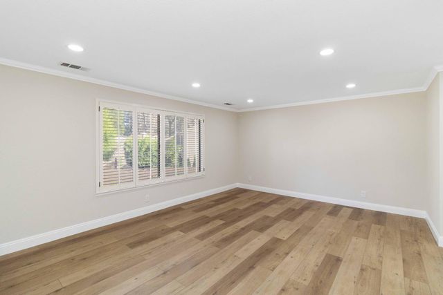 1006 Dunbarton Cir, Sacramento, CA 95825