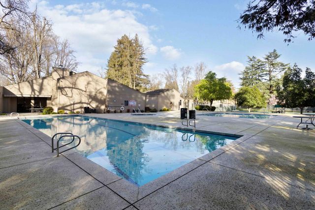 1006 Dunbarton Cir, Sacramento, CA 95825