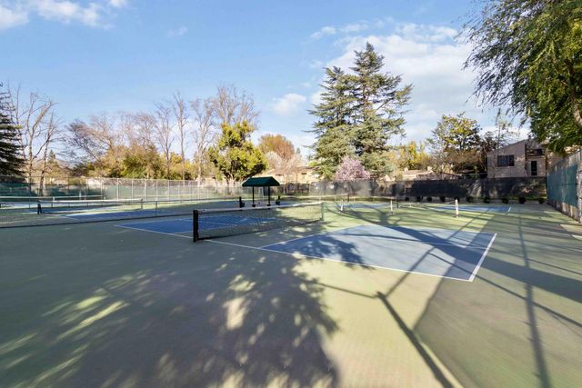 1006 Dunbarton Cir, Sacramento, CA 95825