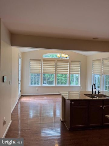 24877 MYERS GLEN PL, Chantilly, VA 20152