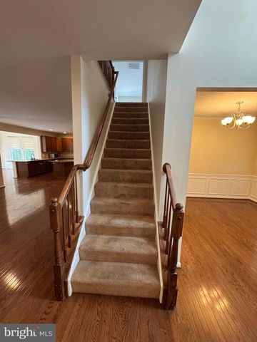 24877 MYERS GLEN PL, Chantilly, VA 20152