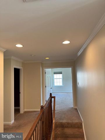 24877 MYERS GLEN PL, Chantilly, VA 20152