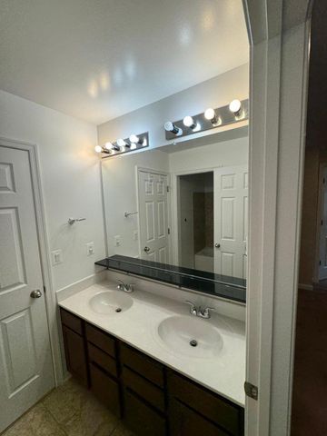 24877 MYERS GLEN PL, Chantilly, VA 20152