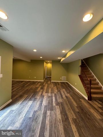 24877 MYERS GLEN PL, Chantilly, VA 20152