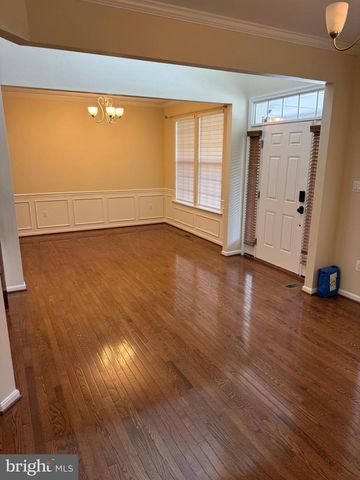 24877 MYERS GLEN PL, Chantilly, VA 20152