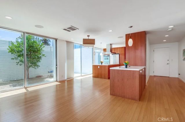 2999 E Ocean Boulevard 120, Long Beach, CA 90803