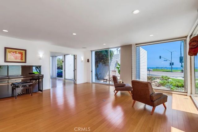 2999 E Ocean Boulevard 120, Long Beach, CA 90803