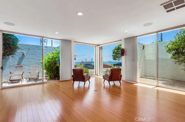 2999 E Ocean Boulevard 120, Long Beach, CA 90803