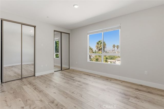 5820 La Mirada Avenue 302, Hollywood, CA 90038