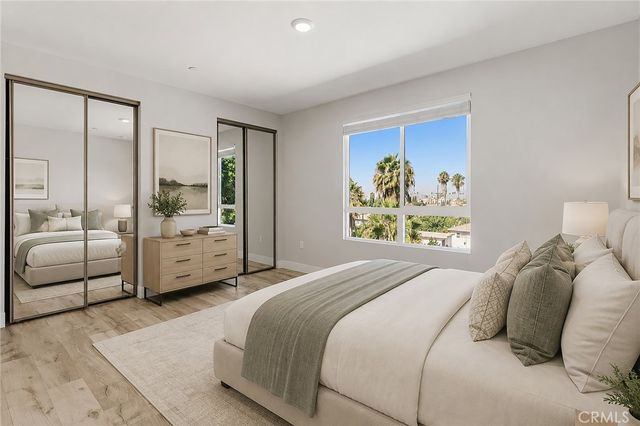 5820 La Mirada Avenue 302, Hollywood, CA 90038