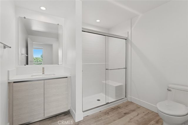 5820 La Mirada Avenue 302, Hollywood, CA 90038