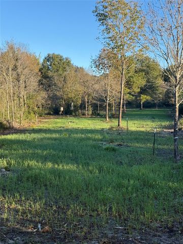 9695 County Rd 3555, Lovelady, TX 75851