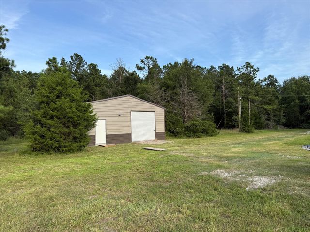 9695 County Rd 3555, Lovelady, TX 75851
