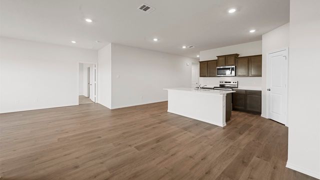 2207 Peregrine Way, Crandall, TX 75114