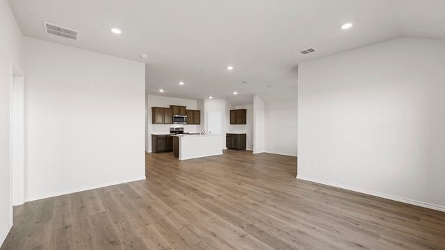 2207 Peregrine Way, Crandall, TX 75114