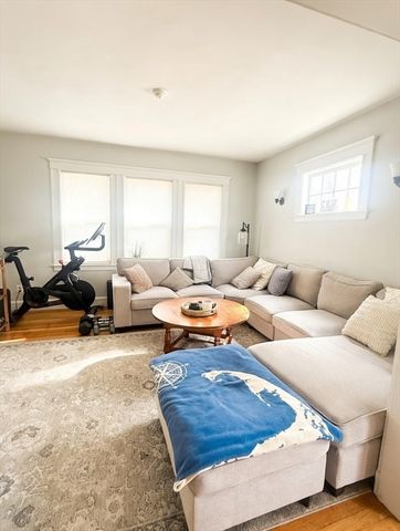 949 Adams 1, Boston, MA 02124