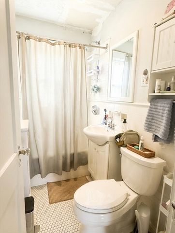949 Adams 1, Boston, MA 02124